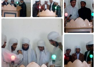 مسابقات داخلی سخنرانی و سرود در مدرسه دارالقرآن سراوان