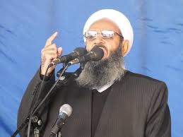شیخ الاسلام مولانا عبدالحمید: دست به اسلحه بردن در مسجد عملی ننگین است.